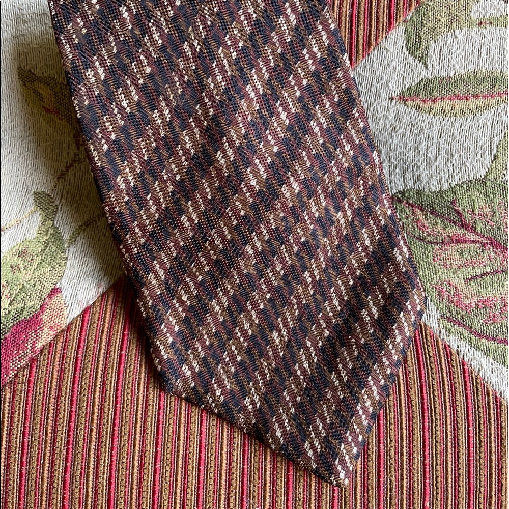 Vintage silk tie